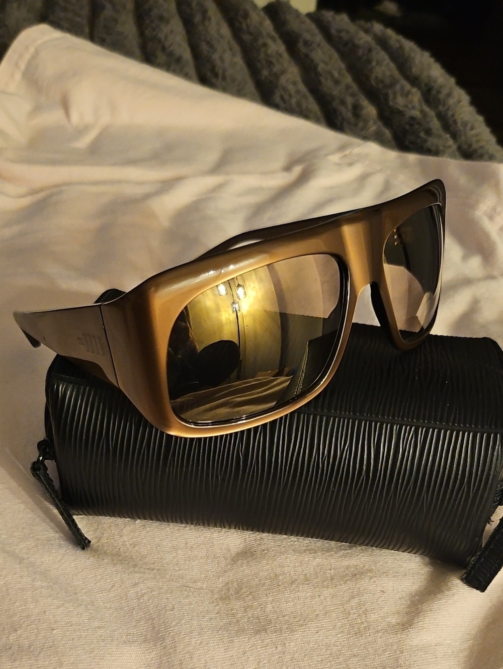 the Mosley Tribes "Sosa" sunglasses BY OLIVER PEOPLES!! NEW!! Case